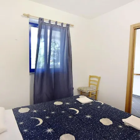 Einfache In Der Naehe Des Strandes Punta Umag
